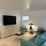 Maison De Campagne, 136 M2, 4 Pers, Grande Piece De Vie, 2 Chambres, 2 Salons, Cantal Tatil Evi