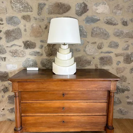 Maison De Campagne, 136 M2, 4 Pers, Grande Piece De Vie, 2 Chambres, 2 Salons, Cantal بيت للعطل *