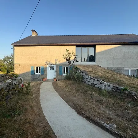 Maison De Campagne, 136 M2, 4 Pers, Grande Pièce De Vie, 2 Chambres, 2 Salons, Cantal Casa vacanze *