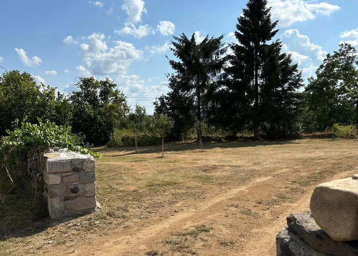 Maison De Campagne, 136 M2, 4 Pers, Grande Piece De Vie, 2 Chambres, 2 Salons, Cantal Дом отдыха *