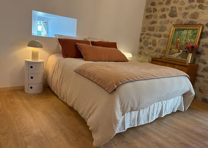 Maison De Campagne, 136 M2, 4 Pers, Grande Piece De Vie, 2 Chambres, 2 Salons, Cantal Дом отдыха Lanobre