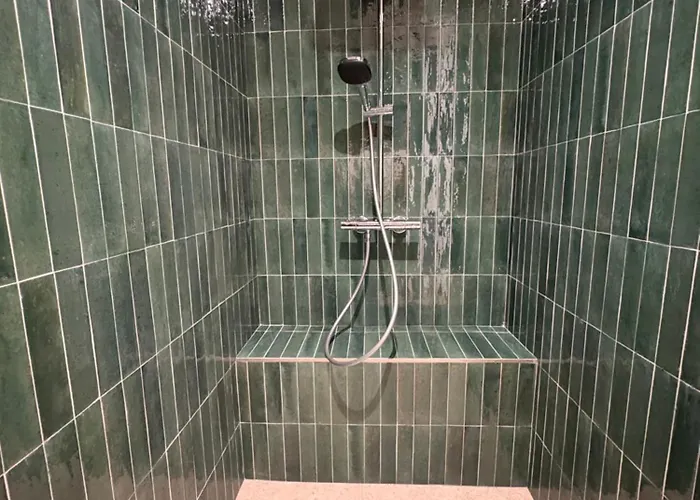 Maison De Campagne, 136 M2, 4 Pers, Grande Piece De Vie, 2 Chambres, 2 Salons, Cantal Дом отдыха